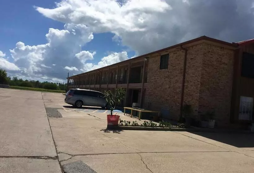 Chaparral Motel