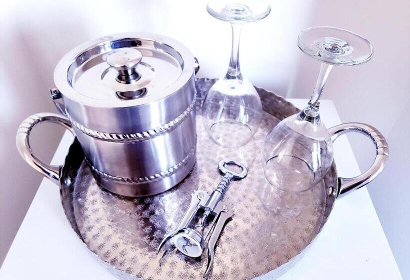 Elmere House Bed & Breakfast