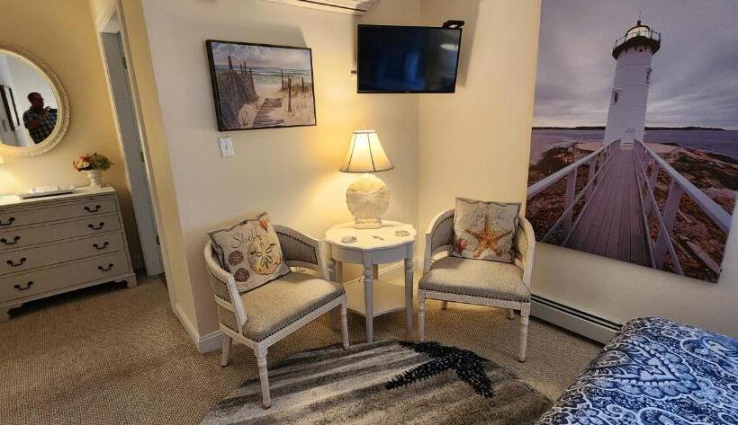 Elmere House Bed & Breakfast