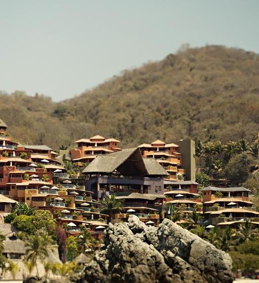 Resort Embarc Zihuatanejo