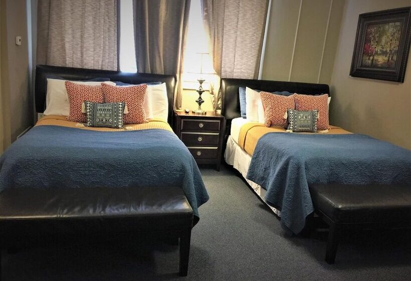 בית מלון כפרי The Loft On The Square