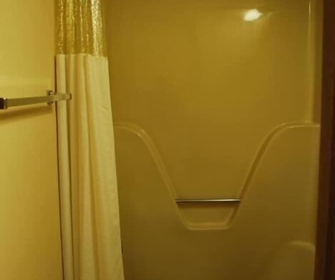 فندق على الطريق Bama Inn