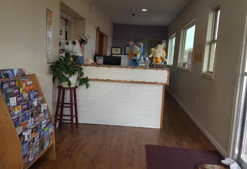 فندق على الطريق Choice Inn