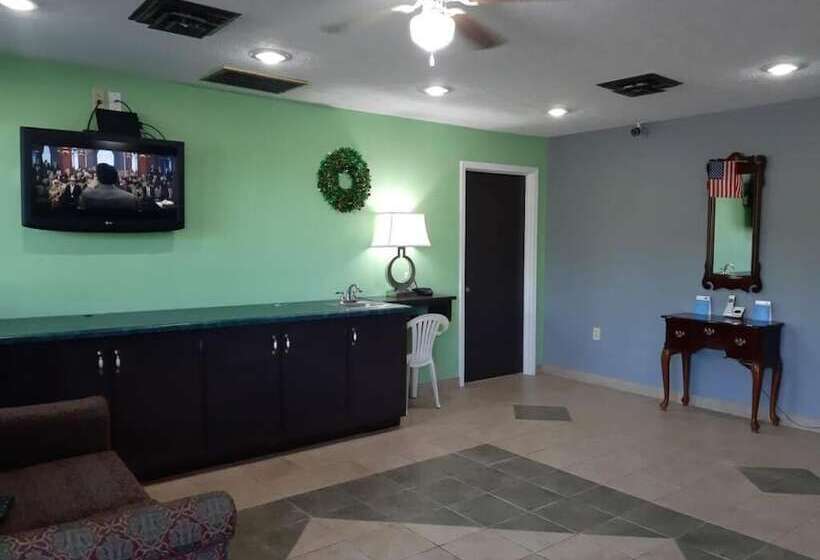 モーテル Deerfield Inn