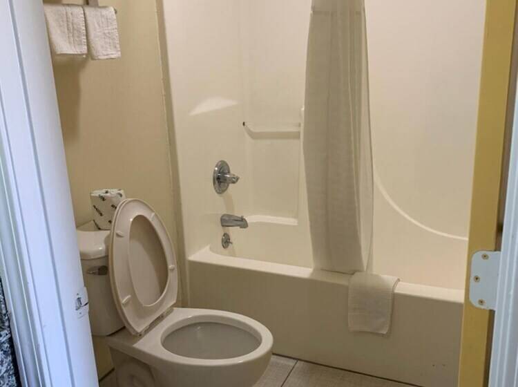 汽车旅馆 Deerfield Inn