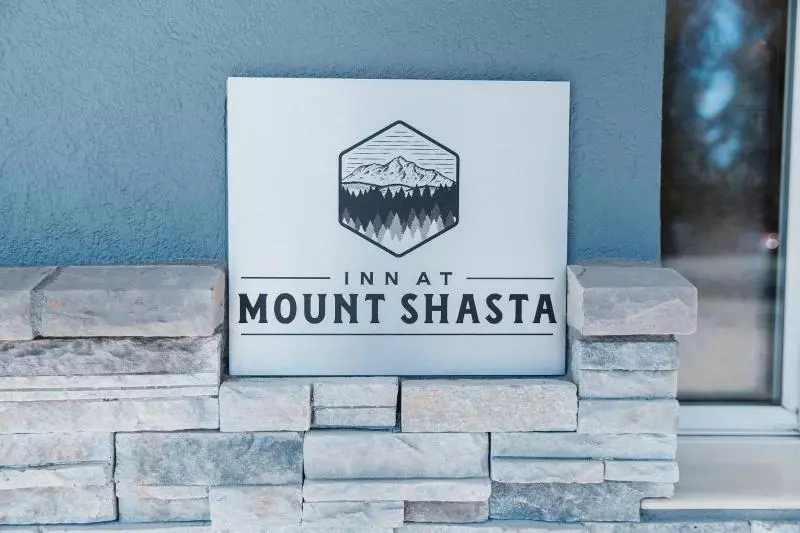 モーテル Inn At Mount Shasta