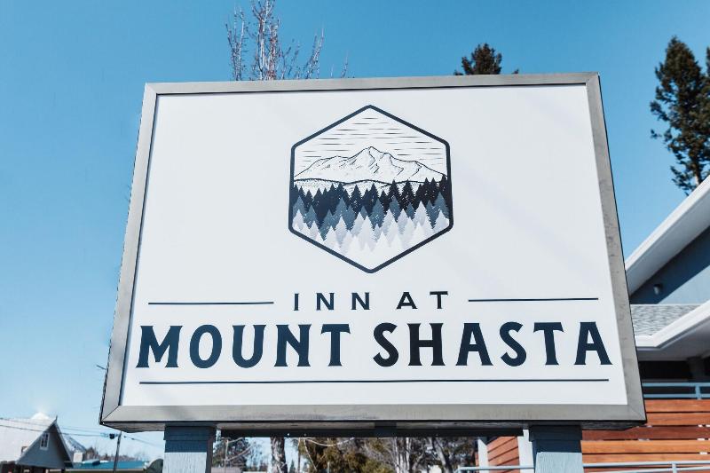 汽车旅馆 Inn At Mount Shasta