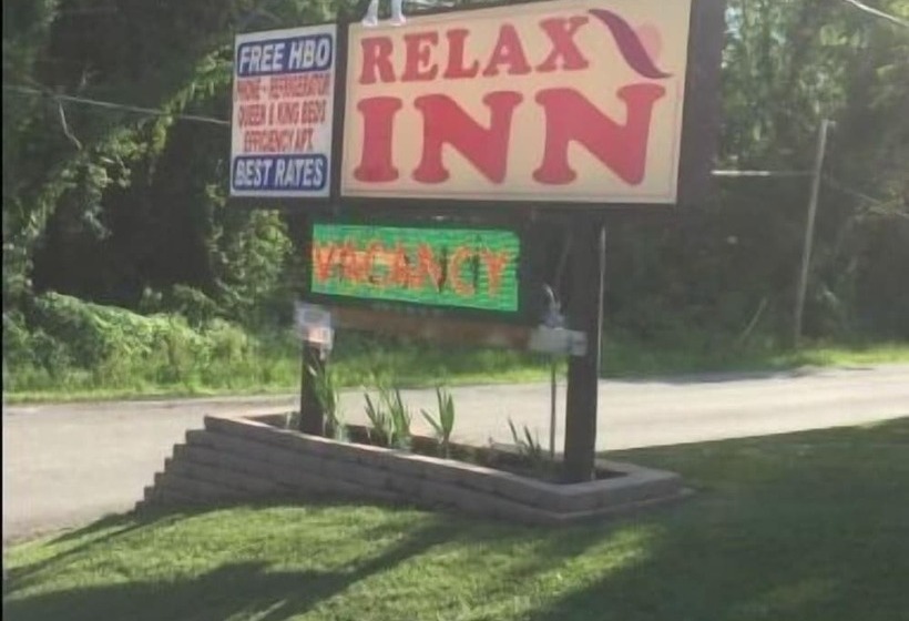 فندق على الطريق Relax Inn