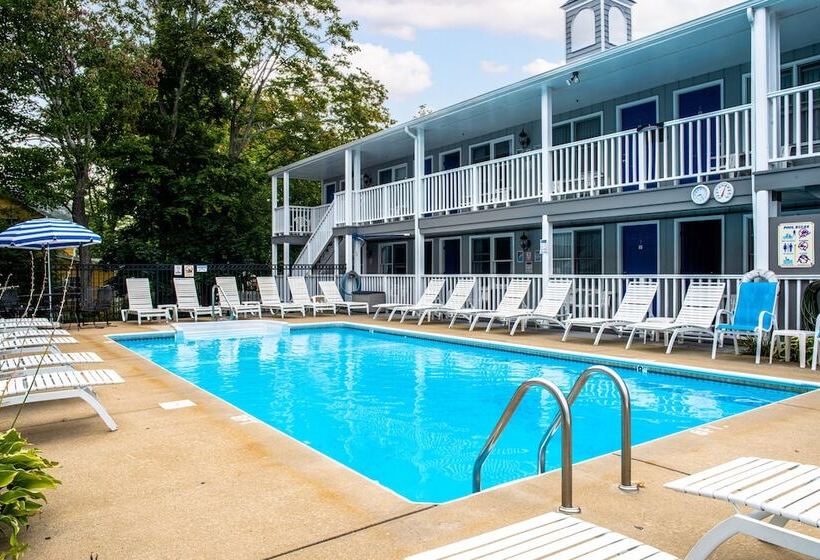 Motel Stage Run By The Sea