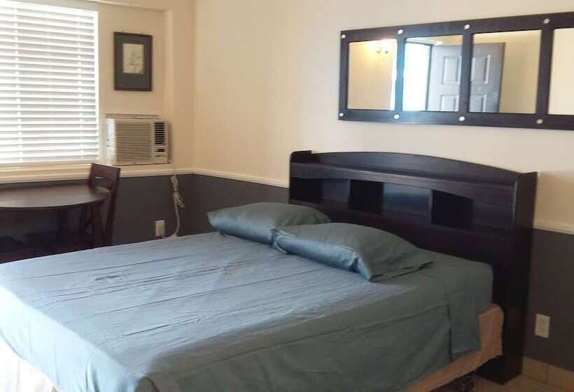 Traveler S Bed & Breakfast Hostel