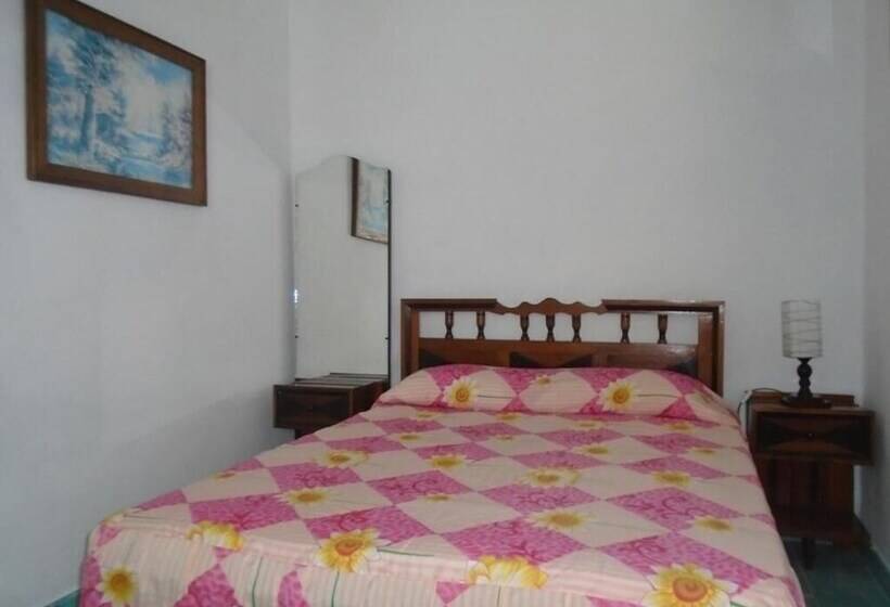 تختخواب و صبحانه Casa Hospedaje Encanto