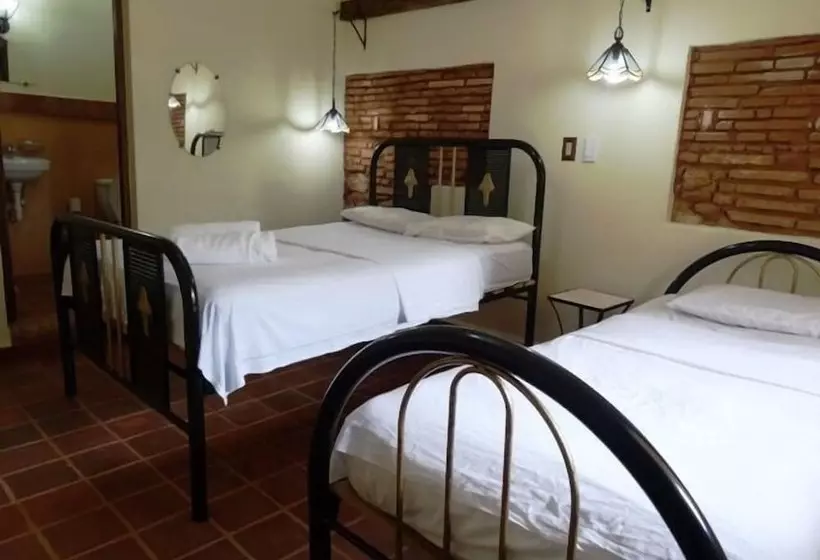 ペンション Hostal El Aljibe