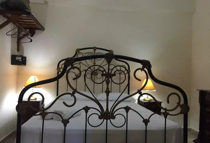 ペンション Hostal El Aljibe