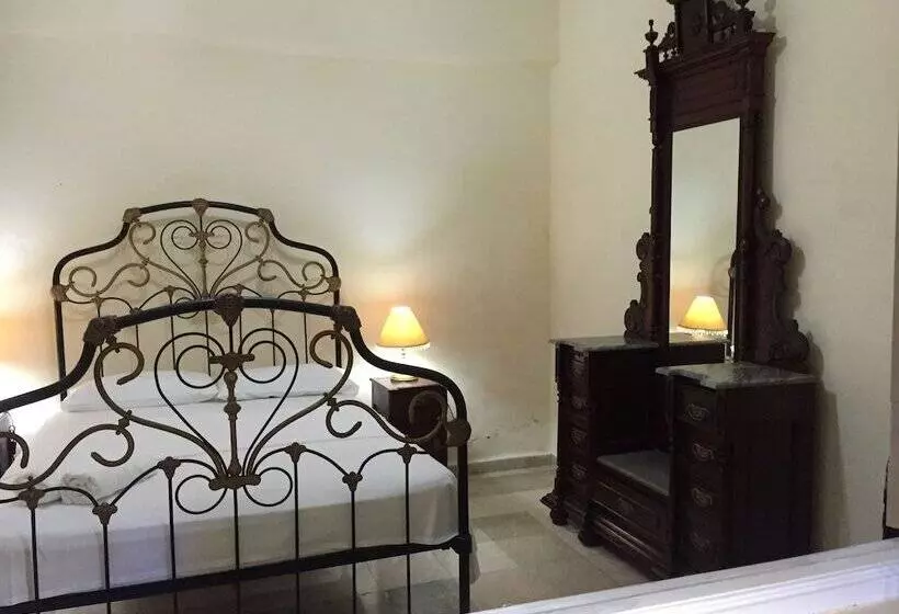 ペンション Hostal El Aljibe