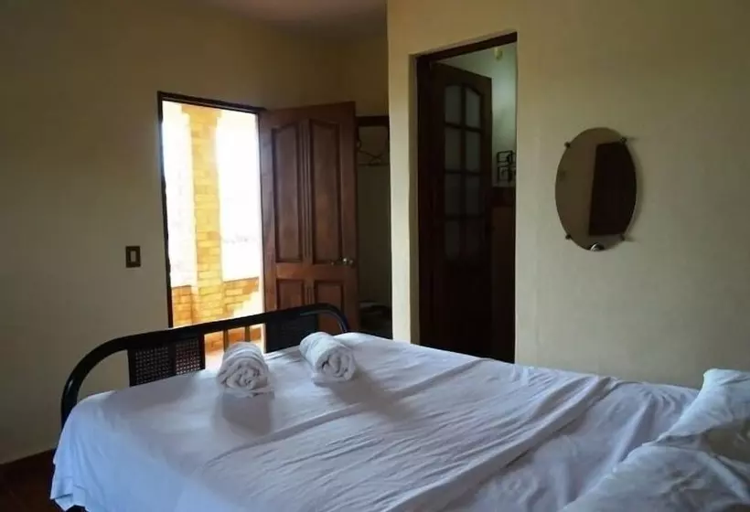 ペンション Hostal El Aljibe