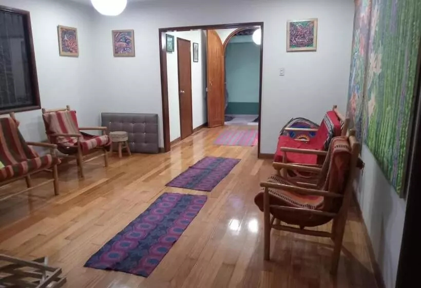 پانسیون Hostel Colores Miraflores