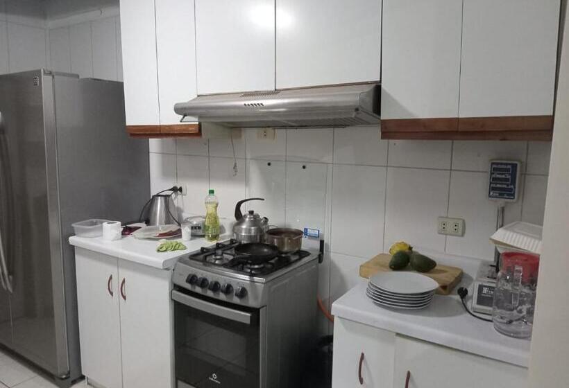 پانسیون Hostel Colores Miraflores