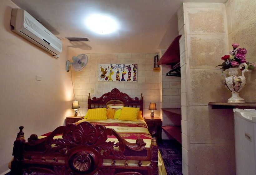 پانسیون Residencia Varela