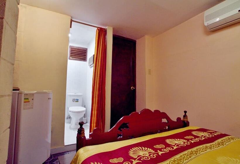 پانسیون Residencia Varela