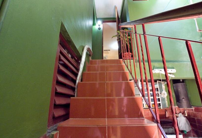 پانسیون Residencia Varela