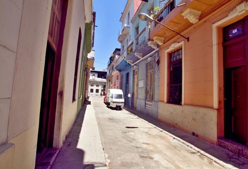 پانسیون Residencia Varela