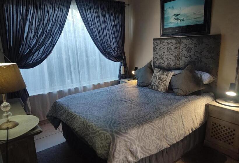 فندق صغير 71 Umvoti Backpackers