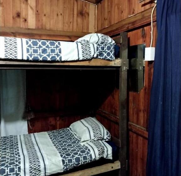 فندق صغير 71 Umvoti Backpackers