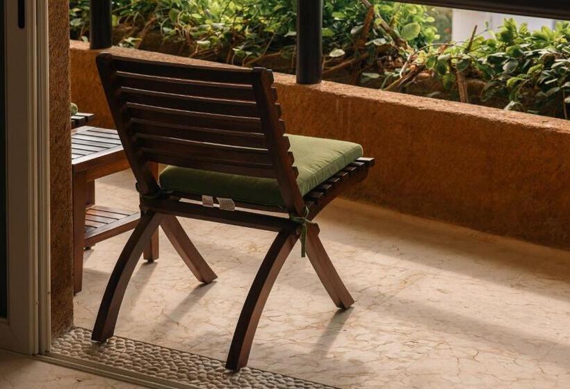 Armadillo Living Villas