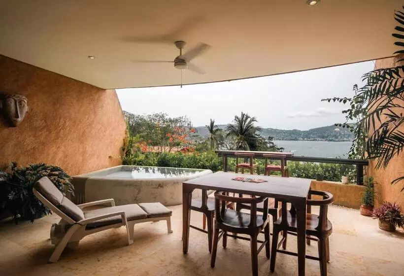 Armadillo Living Villas