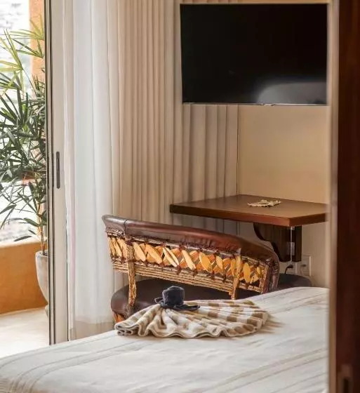 Armadillo Living Villas