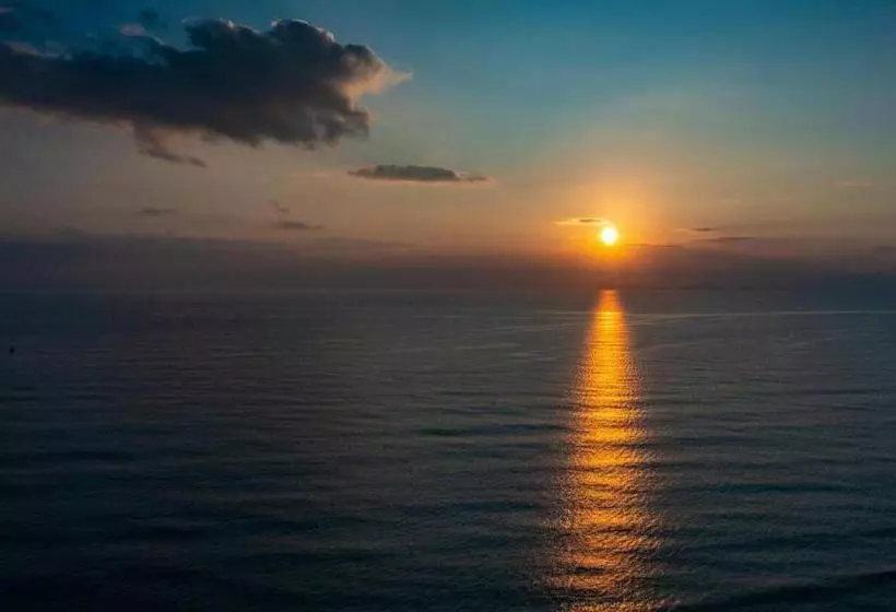 Bai Dai Resort Near Cam Ranh Airport