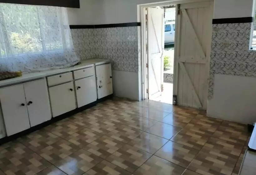 تختخواب و صبحانه Bnb Accomodation