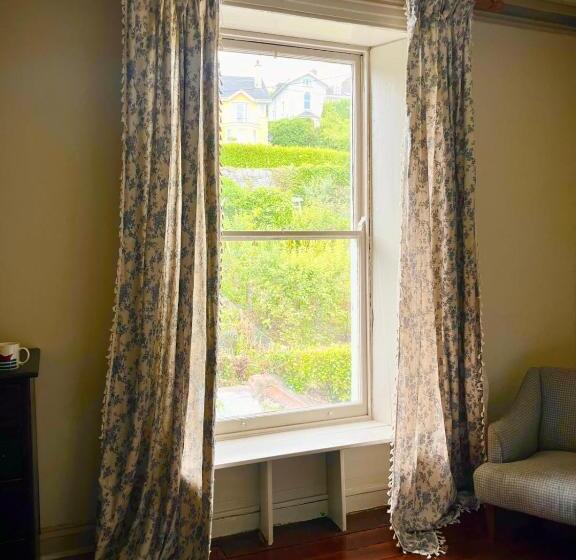 ベッドアンドブレックファースト Lynwood House