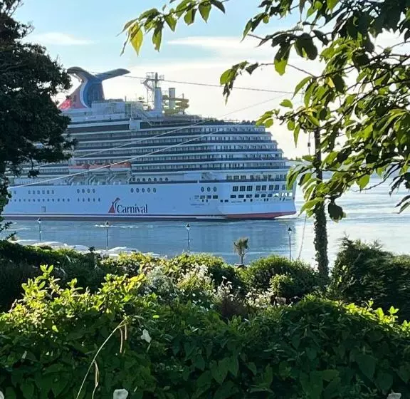 ベッドアンドブレックファースト Lynwood House