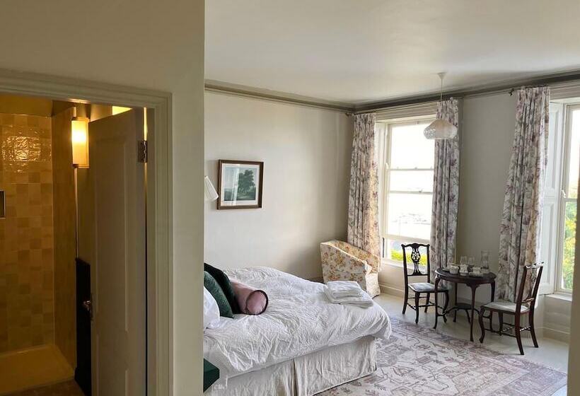 ベッドアンドブレックファースト Lynwood House