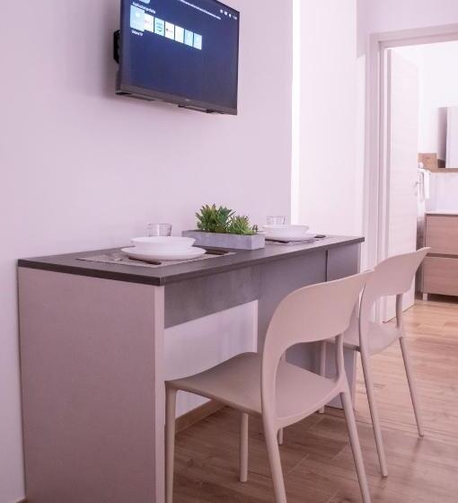 تختخواب و صبحانه Modern House Le Castella