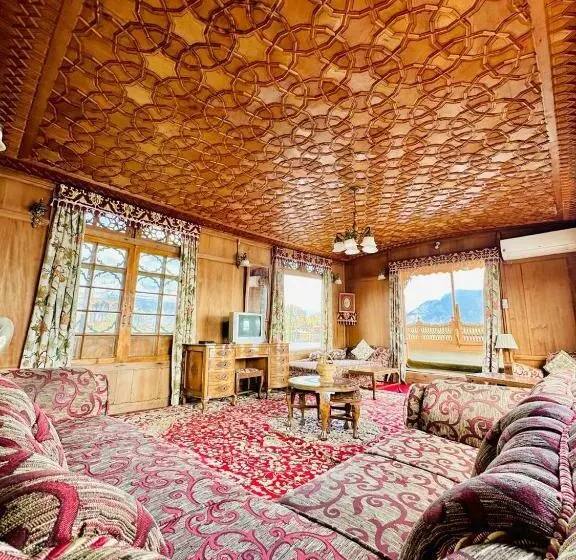 Aamiaismajoitus (B&B) Weather Houseboats