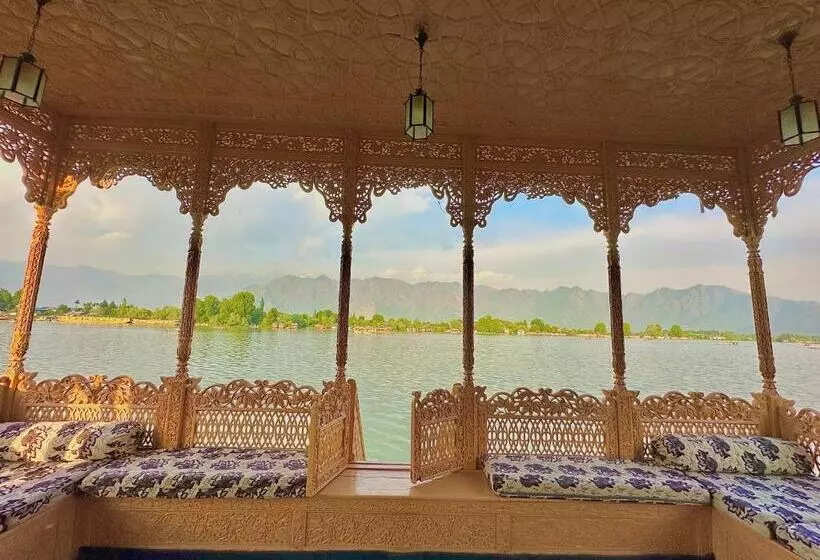 Aamiaismajoitus (B&B) Weather Houseboats