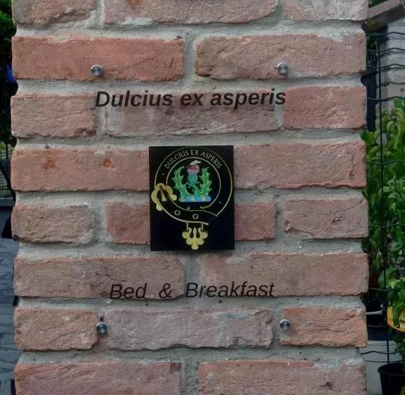 Dulcius Ex Asperis Bed & Breakfast