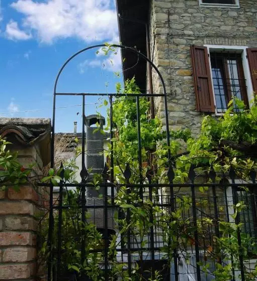 Dulcius Ex Asperis Bed & Breakfast