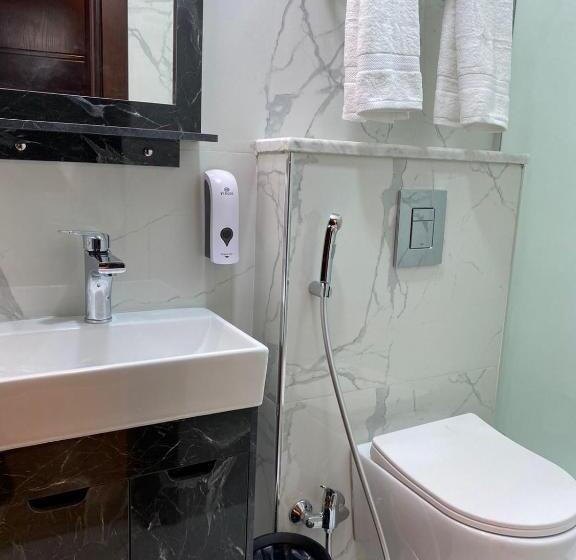 Golden Light Aqaba Hotel فندق جولدن لايت العقبة