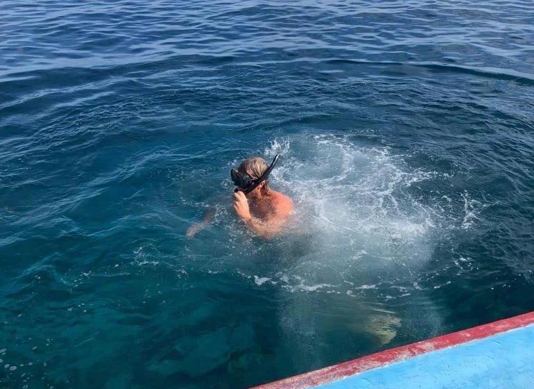 هتل Avanti Surf & Stay