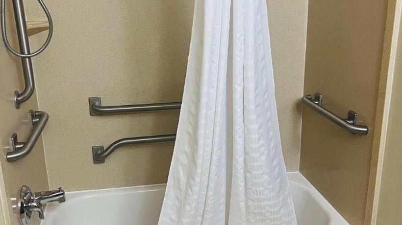 בית מלון כפרי Comfort Inn