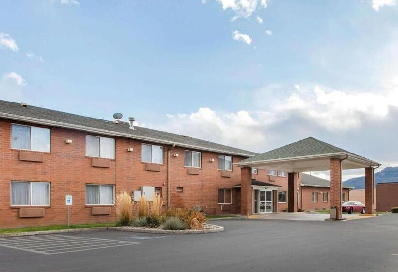 בית מלון כפרי Comfort Inn