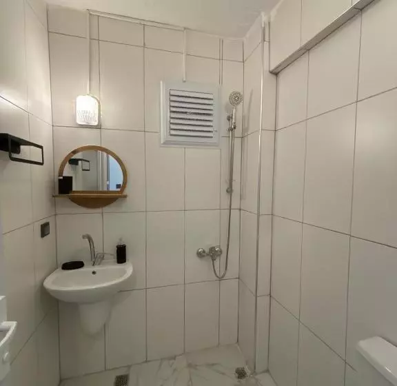 Hotelli Helios Pansiyon