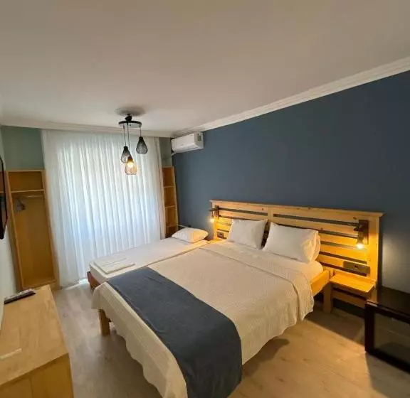 Hotelli Helios Pansiyon