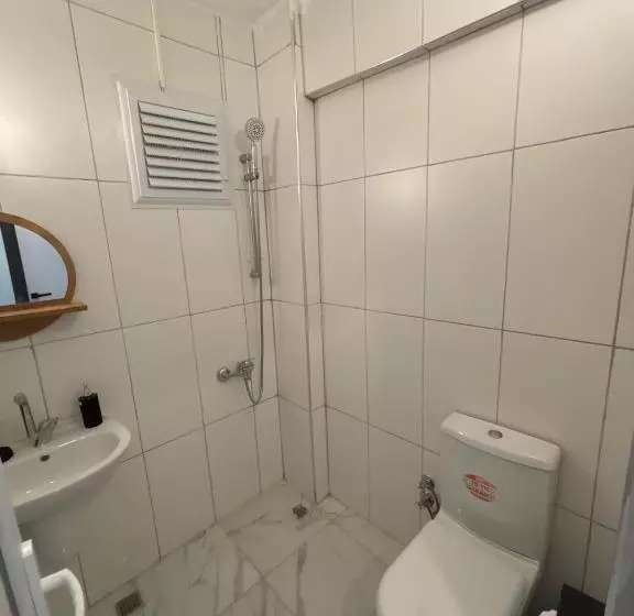 Hotelli Helios Pansiyon