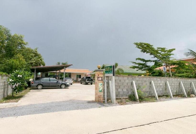 Szálloda Oyo 949 Sansuk Resort Paknampran