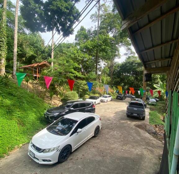 Пансион ท่าเเพรีสอร์ท