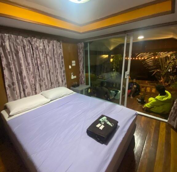 Пансион ท่าเเพรีสอร์ท